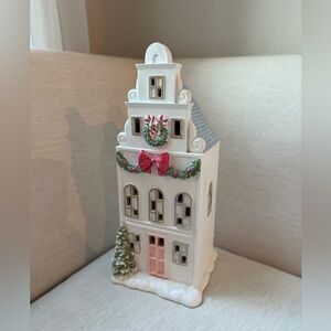 Cynthia Rowley Light Up Christmas Gingerbread House